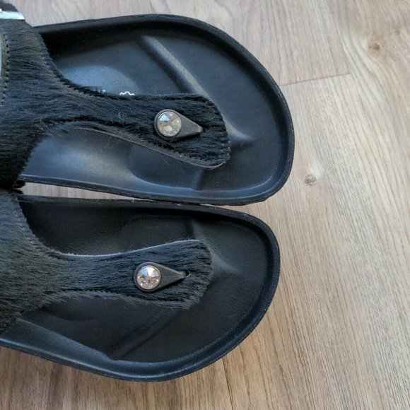 Birkenstock Gizeh Sandals - Picture 2 of 12